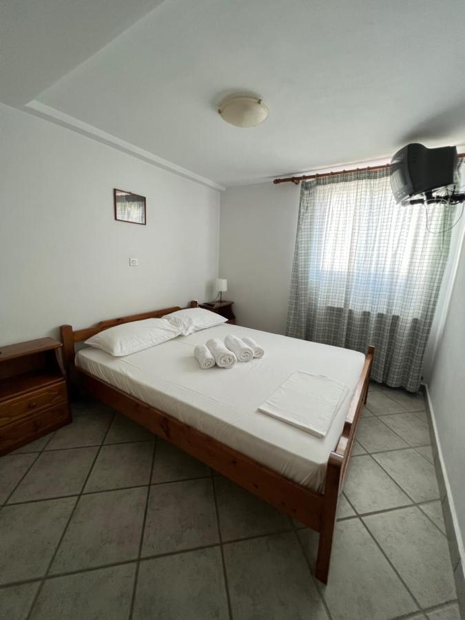 Apartment Athina Karvounades
